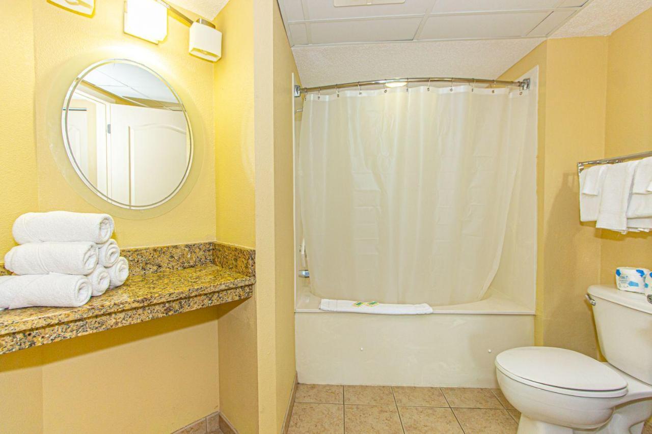 Oceanfront 2 Bedroom Suite With Incredible Views! Carolinian 630 Myrtle Beach Exterior photo